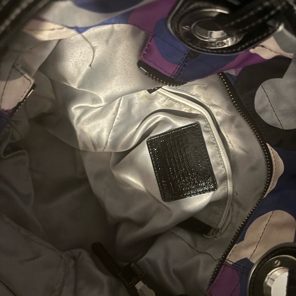 Coach multicolored logo fabric tote with outside end pockets. - Picture 13 of 13